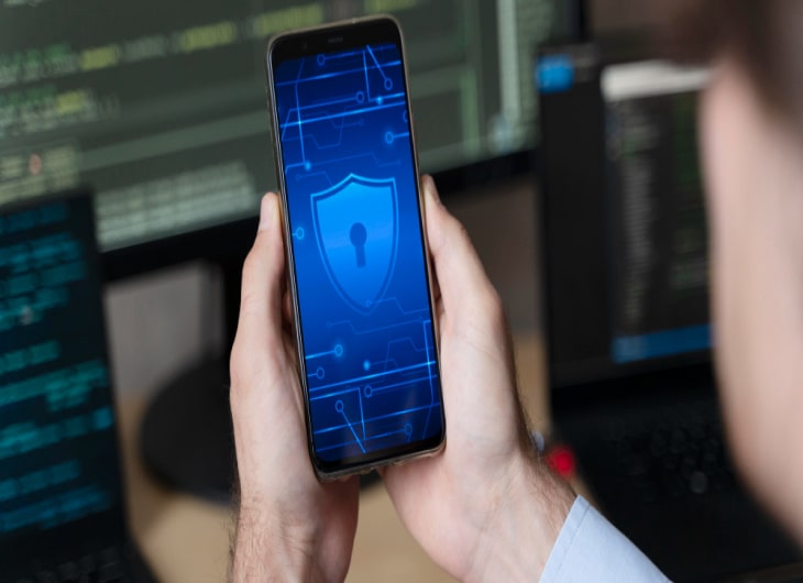 Managing Data Security in Mobile Applications